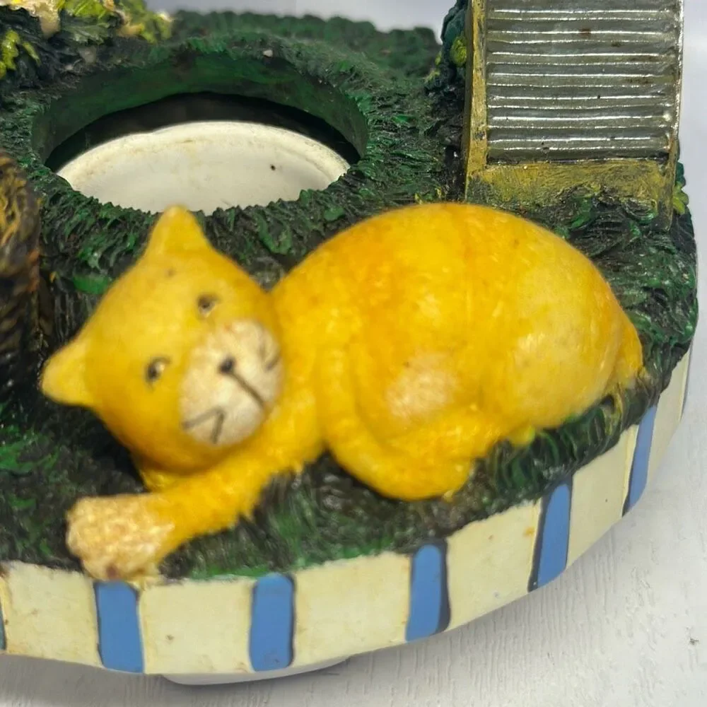 Old Virginia Candle Topper Laundry & Cat Summer‎ Candle Capper